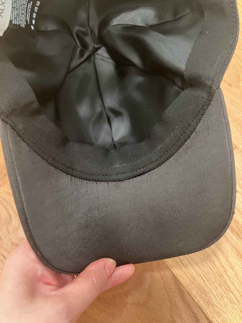 Aritzia Black Satin Structured Baseball Cap - Picture 6 of 6